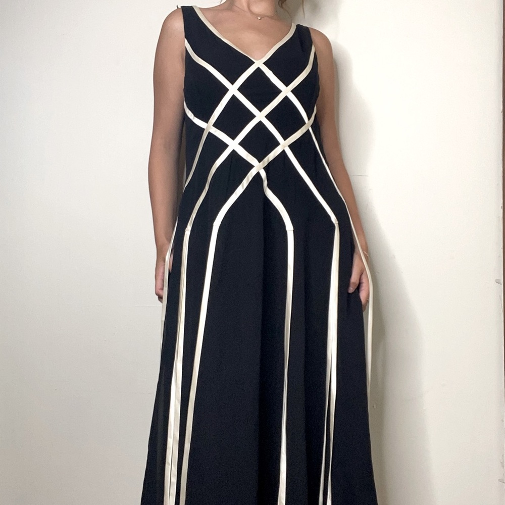 Vintage Y2K Adrianna Papell Black & Ivory Satin Ribbon Silk Midi Formal